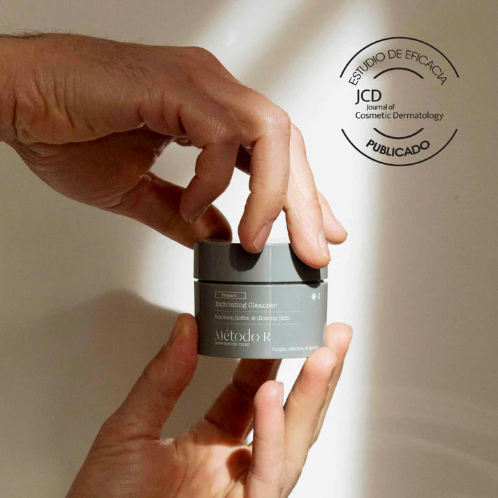 Exfoliante facial Exfoliating Cleanser Método R
